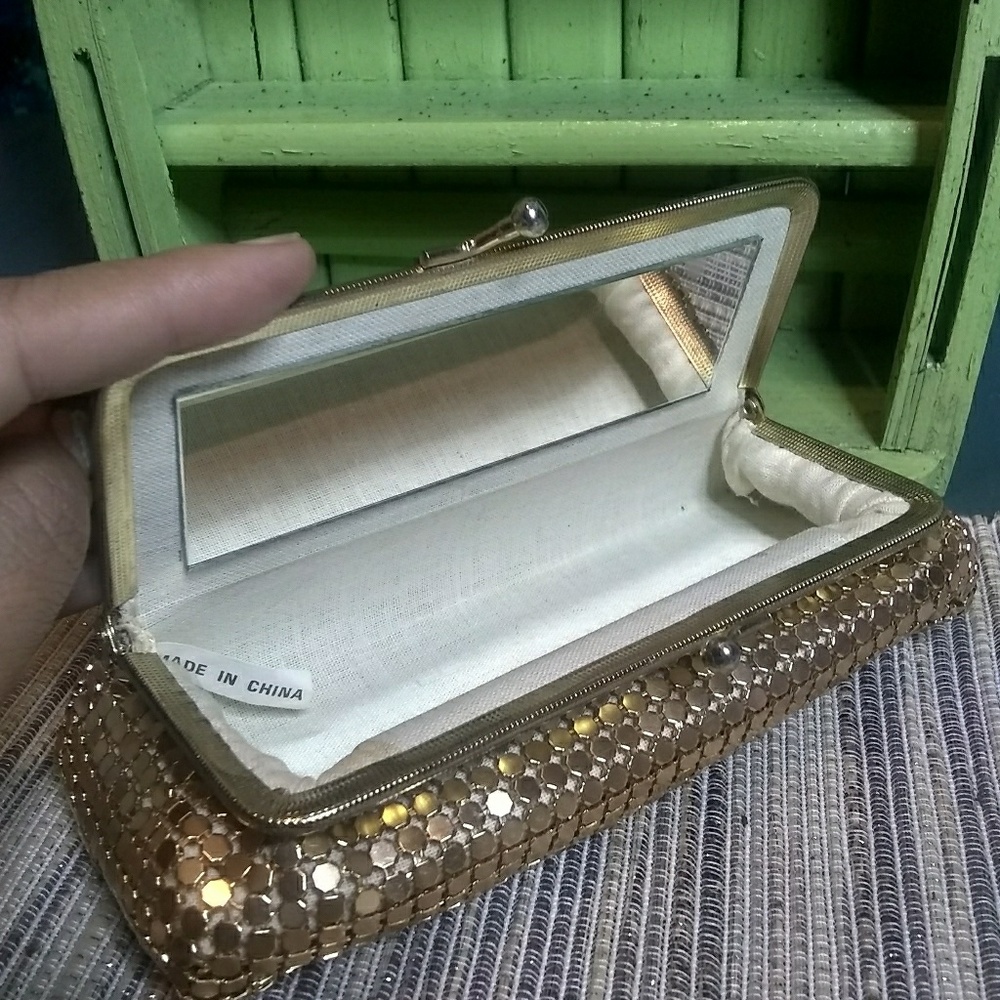 Vintage 1950's Goldnet kisslock clutch with mirro